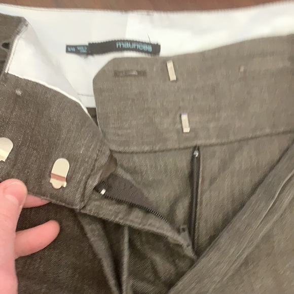 Maurice’s capris - Picture 2 of 5